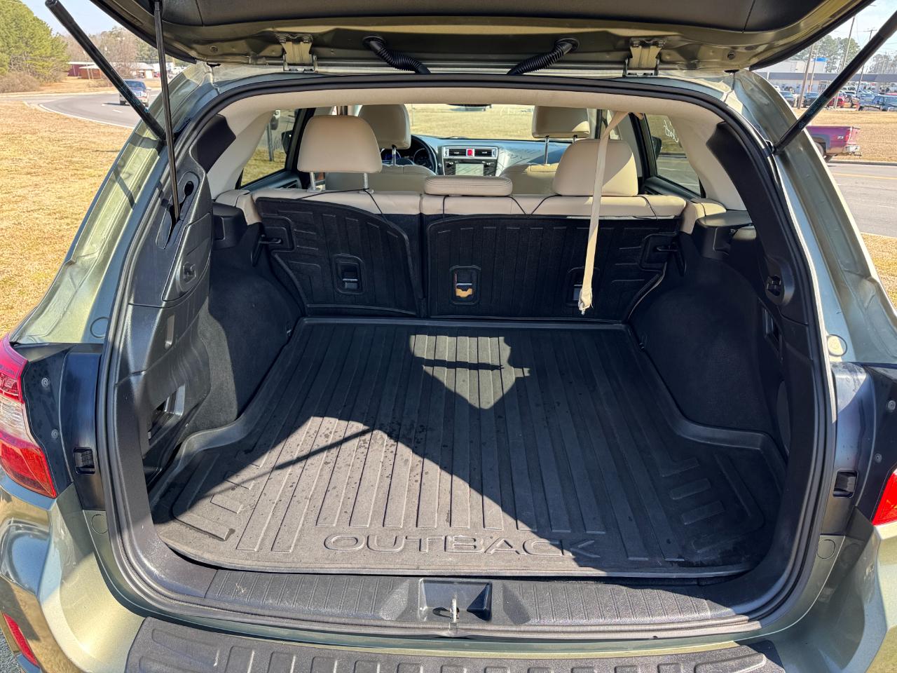 Subaru Outback 4dr Wgn 2.5i Limited 2015