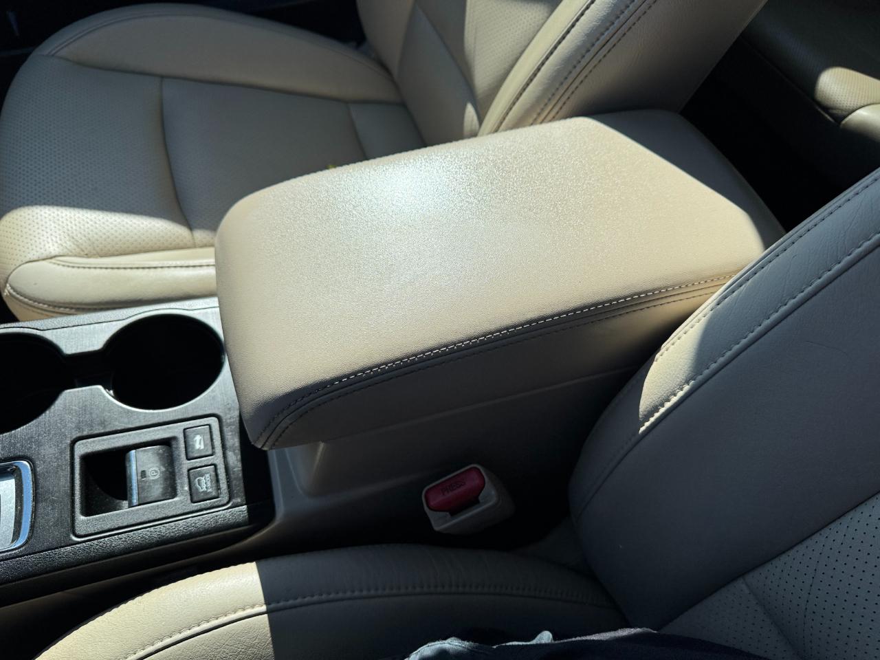 Subaru Outback 4dr Wgn 2.5i Limited 2015