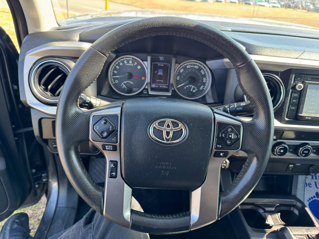 Toyota Tacoma SR5 Double Cab 5' Bed V6 4x2 AT (Natl) 2017