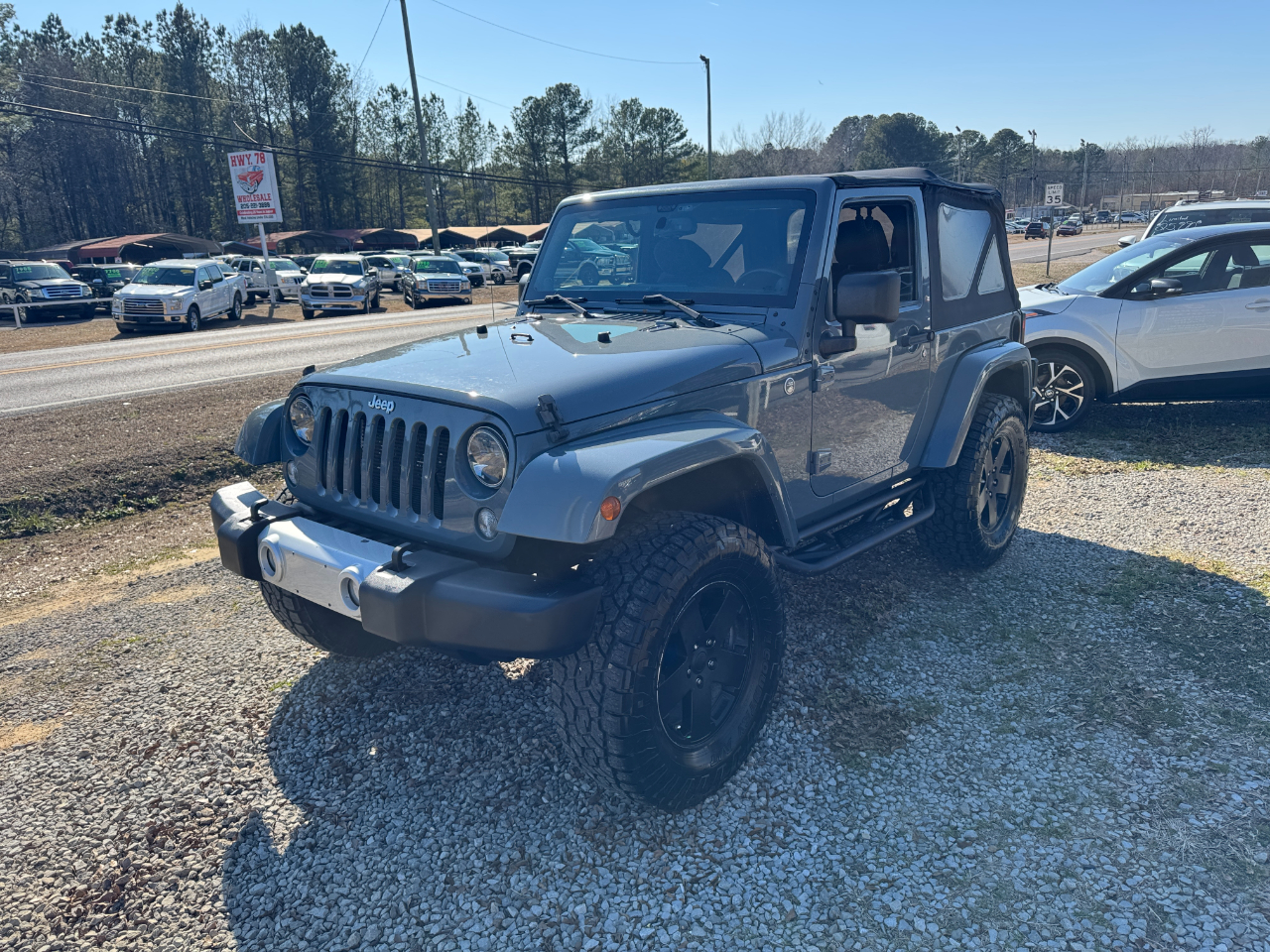 Jeep Wrangler 4WD 2dr Sahara 2014