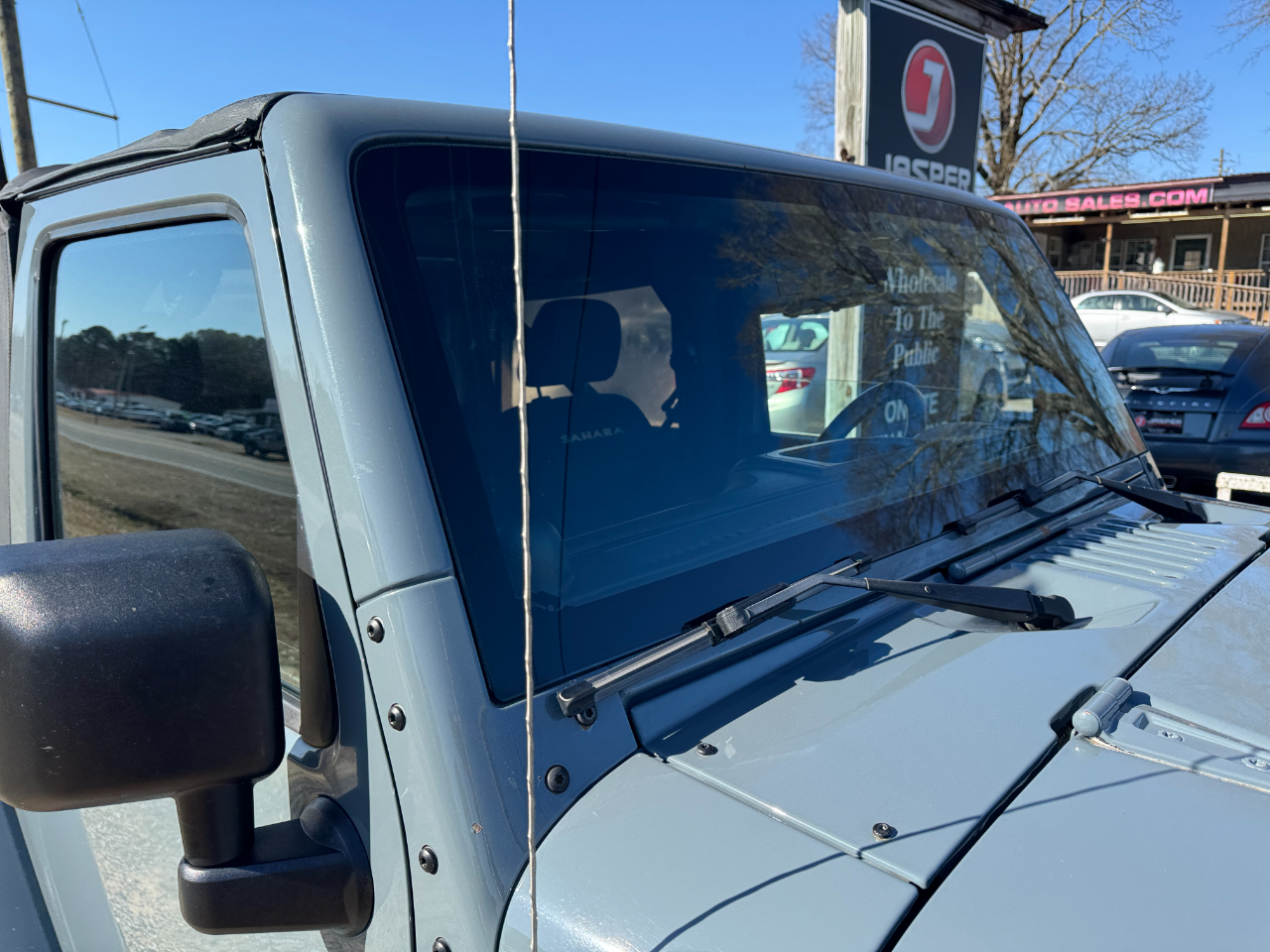 Jeep Wrangler 4WD 2dr Sahara 2014