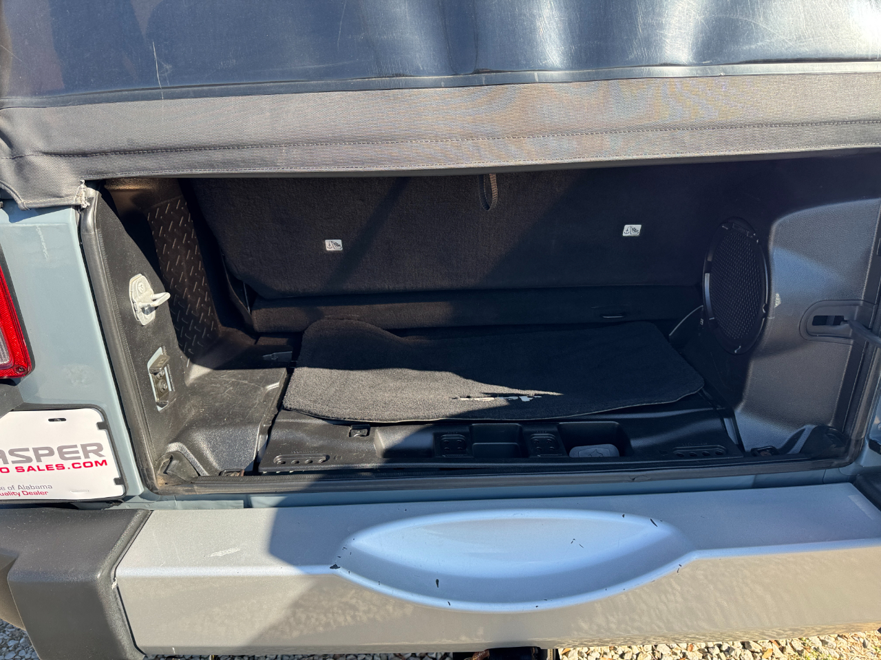 Jeep Wrangler 4WD 2dr Sahara 2014