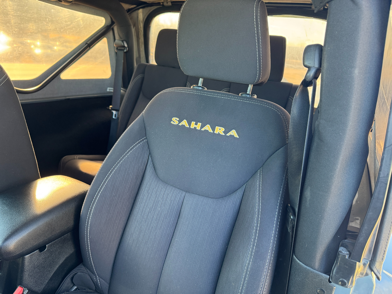 Jeep Wrangler 4WD 2dr Sahara 2014