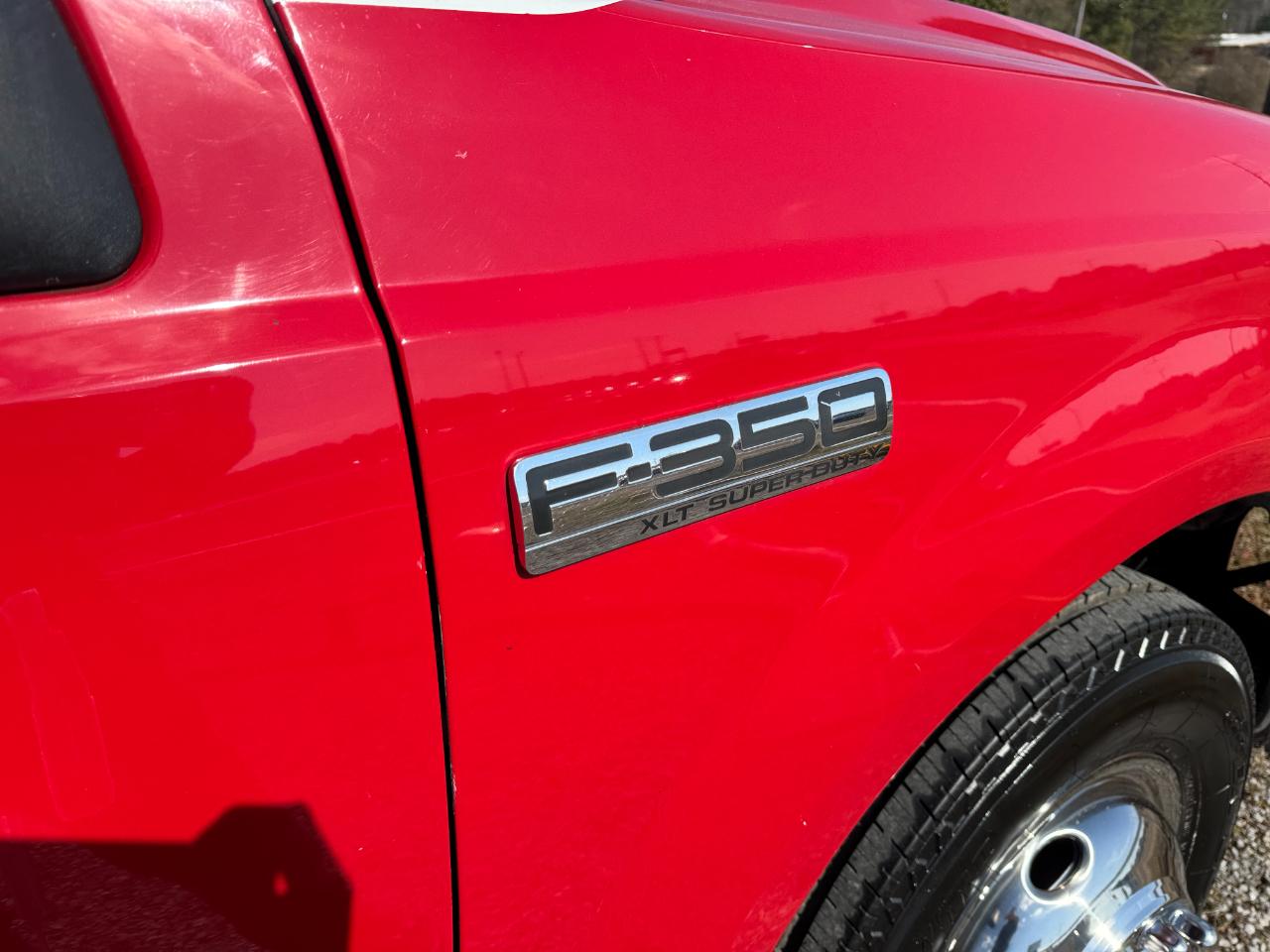 Ford Super Duty F-350 DRW 2WD Reg Cab 141" WB 60" CA XL 2007