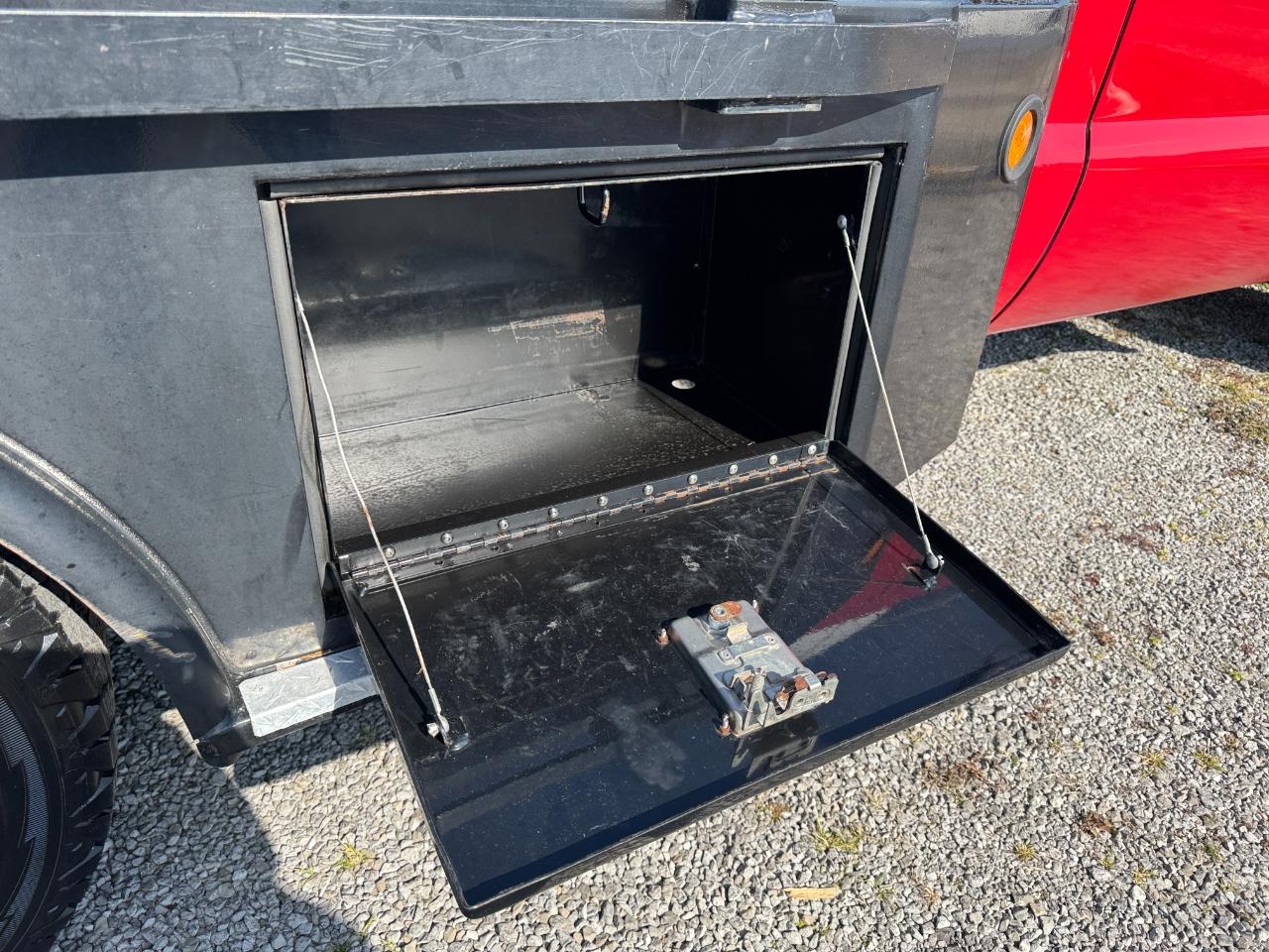 Ford Super Duty F-350 DRW 2WD Reg Cab 141" WB 60" CA XL 2007