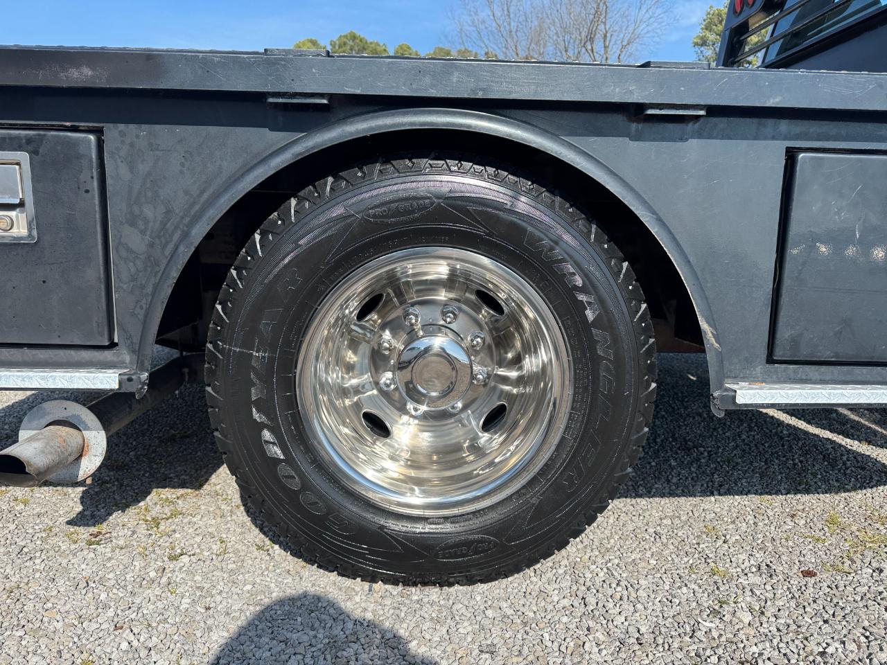 Ford Super Duty F-350 DRW 2WD Reg Cab 141" WB 60" CA XL 2007