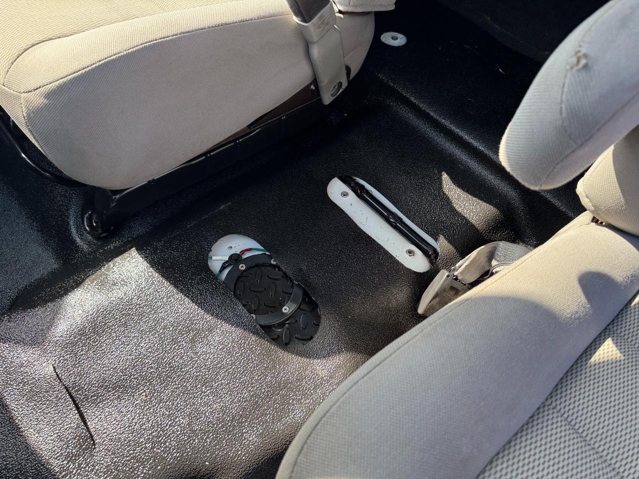 Ford Super Duty F-350 DRW 2WD Reg Cab 141" WB 60" CA XL 2007