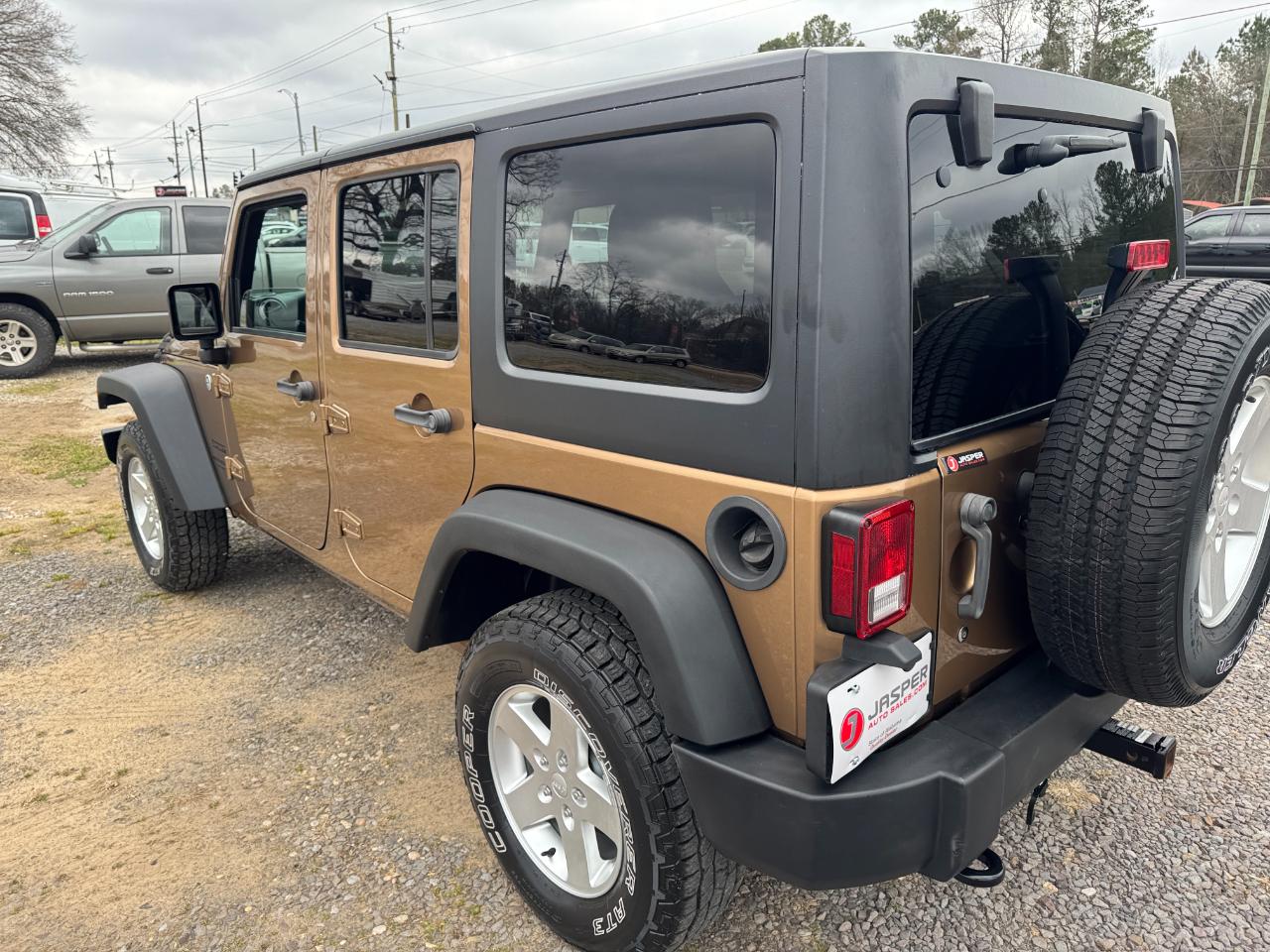 Jeep Wrangler Unlimited 4WD 4dr Sport 2015