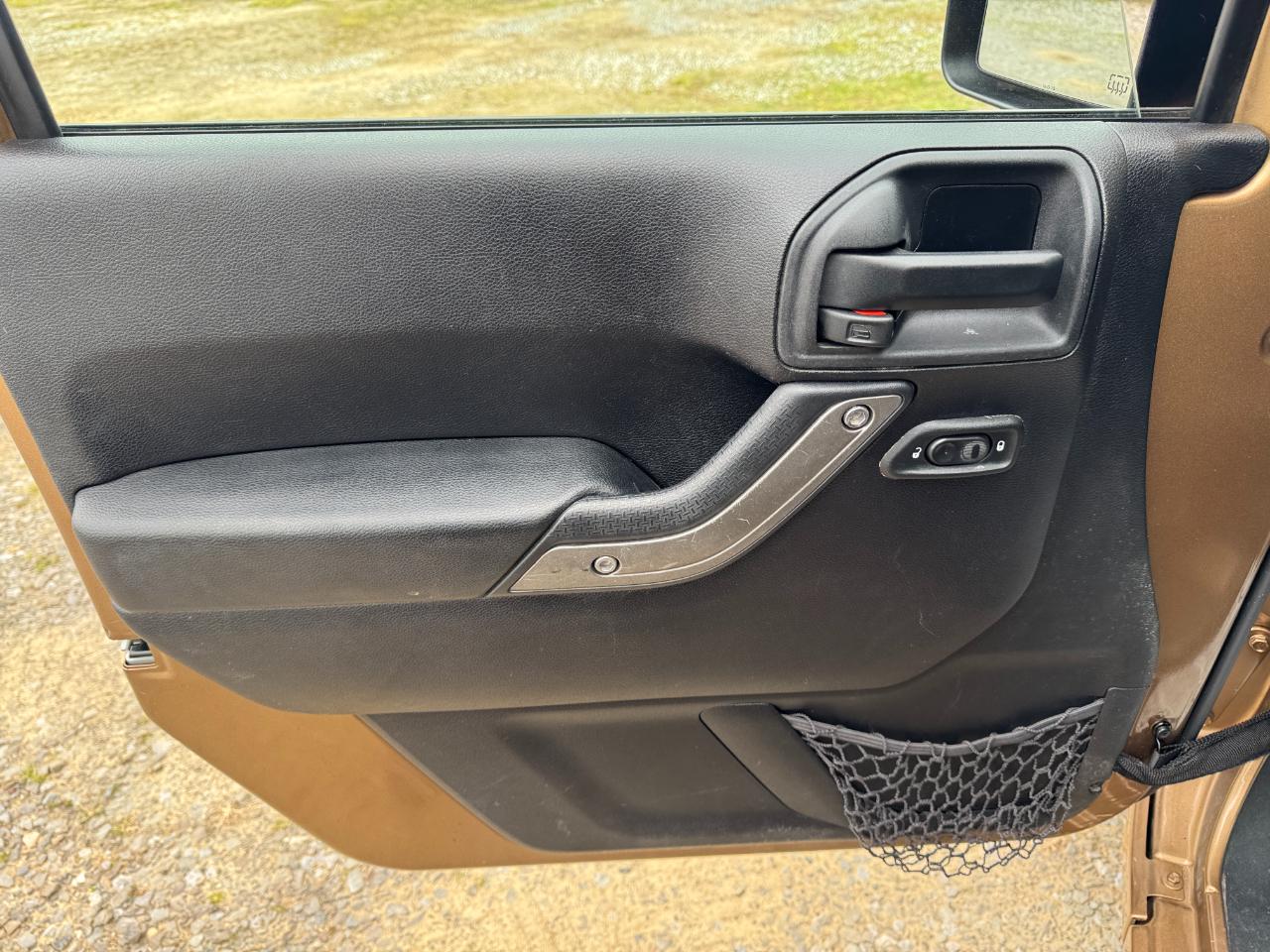 Jeep Wrangler Unlimited 4WD 4dr Sport 2015