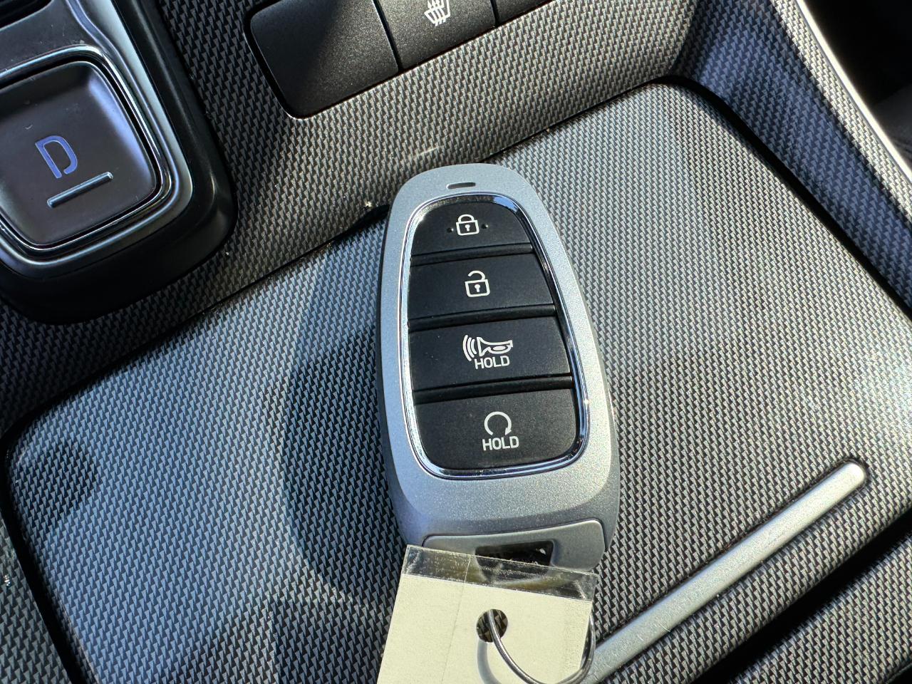 Hyundai Santa Fe SEL FWD 2022