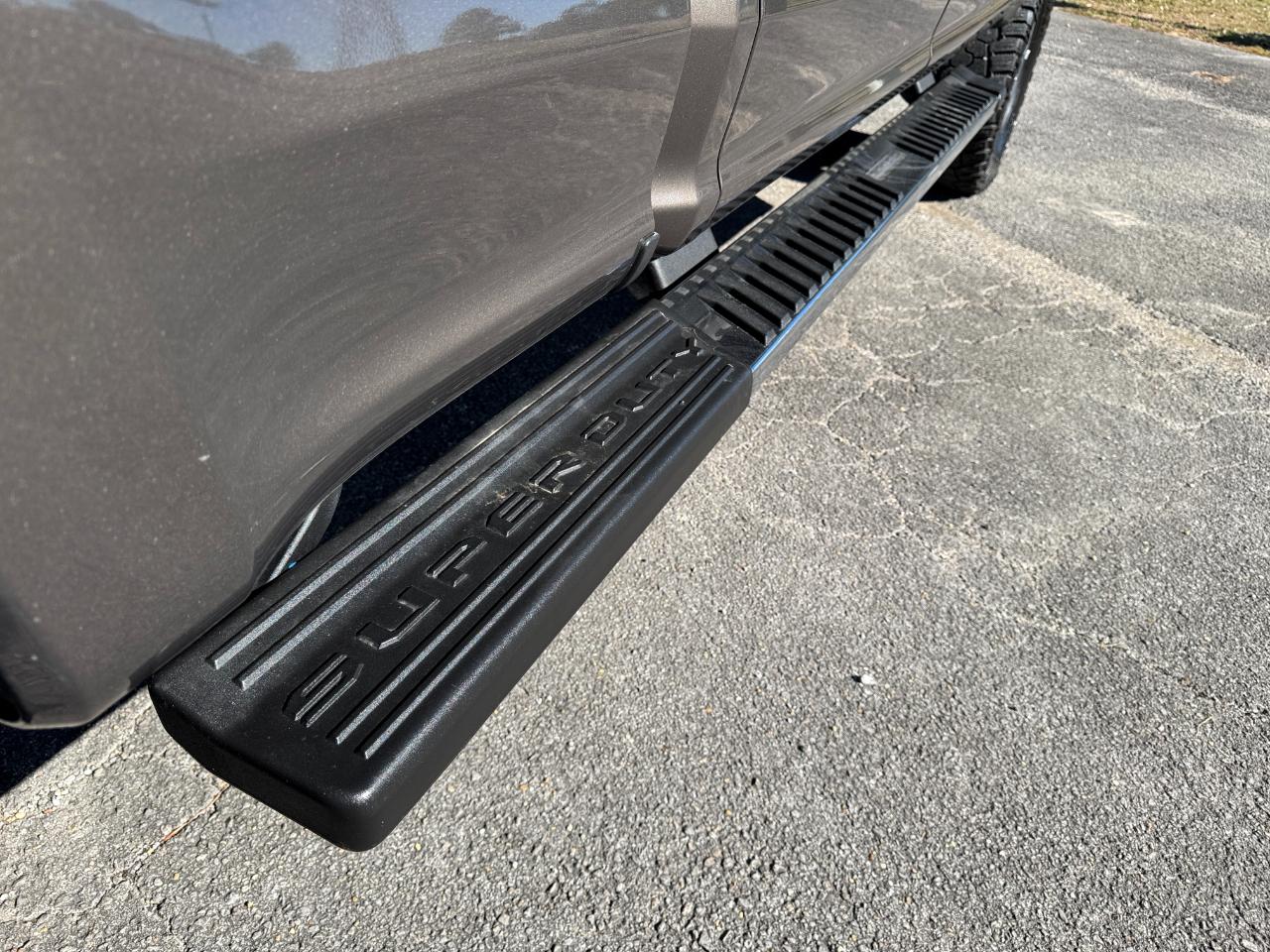 Ford Super Duty F-250 SRW King Ranch 4WD Crew Cab 8' Box 2017