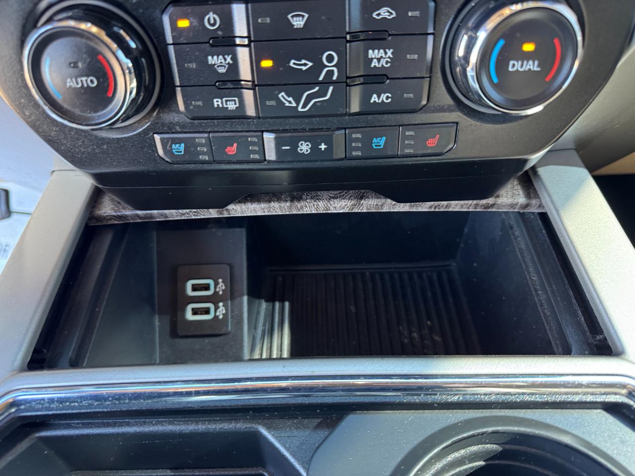 Ford Super Duty F-250 SRW King Ranch 4WD Crew Cab 8' Box 2017