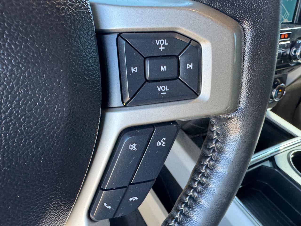 Ford Super Duty F-250 SRW King Ranch 4WD Crew Cab 8' Box 2017