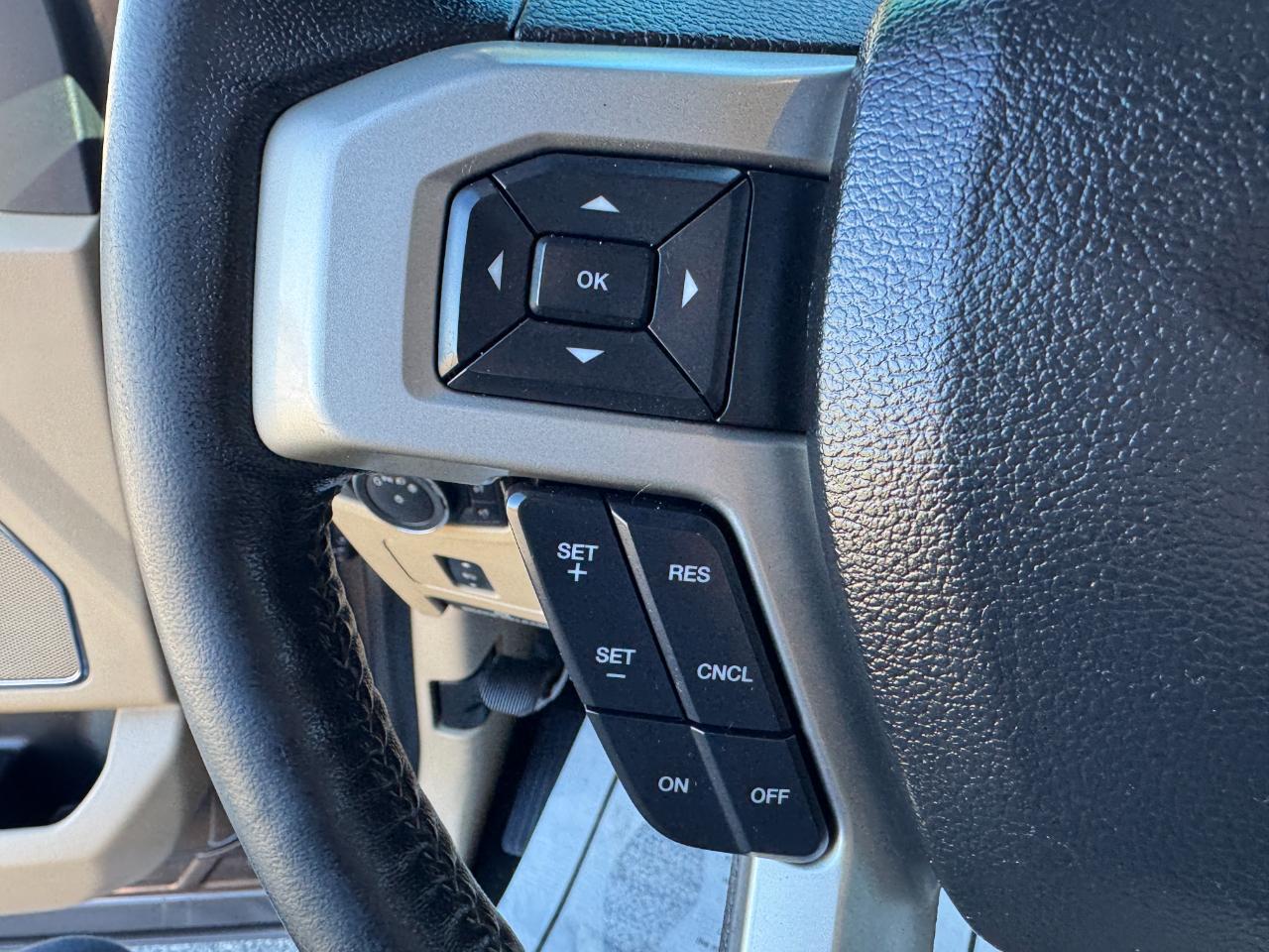 Ford Super Duty F-250 SRW King Ranch 4WD Crew Cab 8' Box 2017