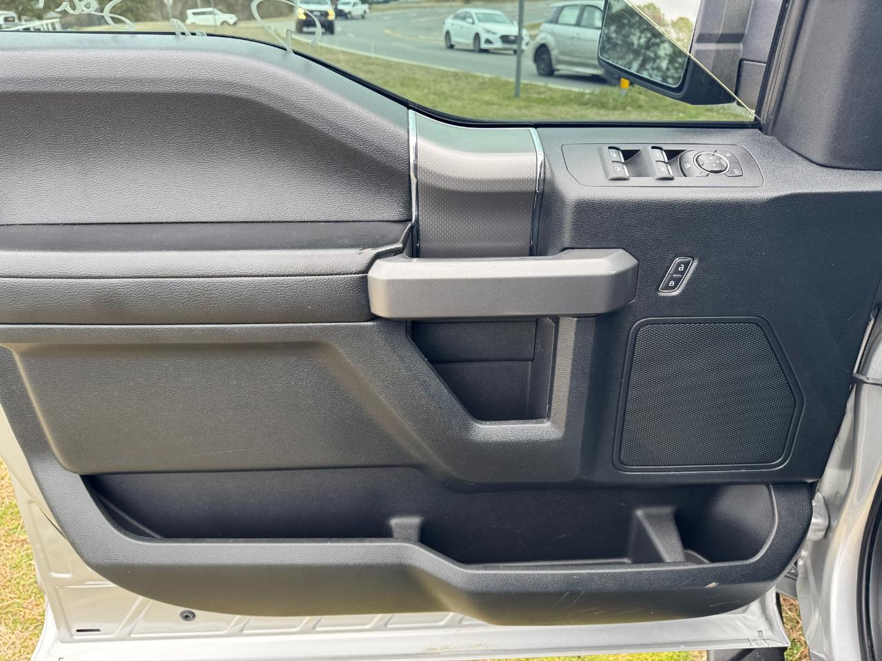 Ford F-150 2WD SuperCrew 157" XLT 2016