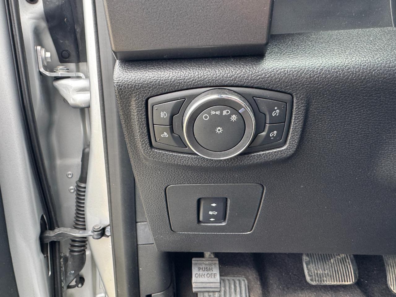 Ford F-150 2WD SuperCrew 157" XLT 2016