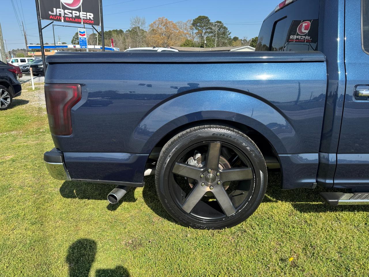 Ford F-150 2WD SuperCrew 157" XLT 2015