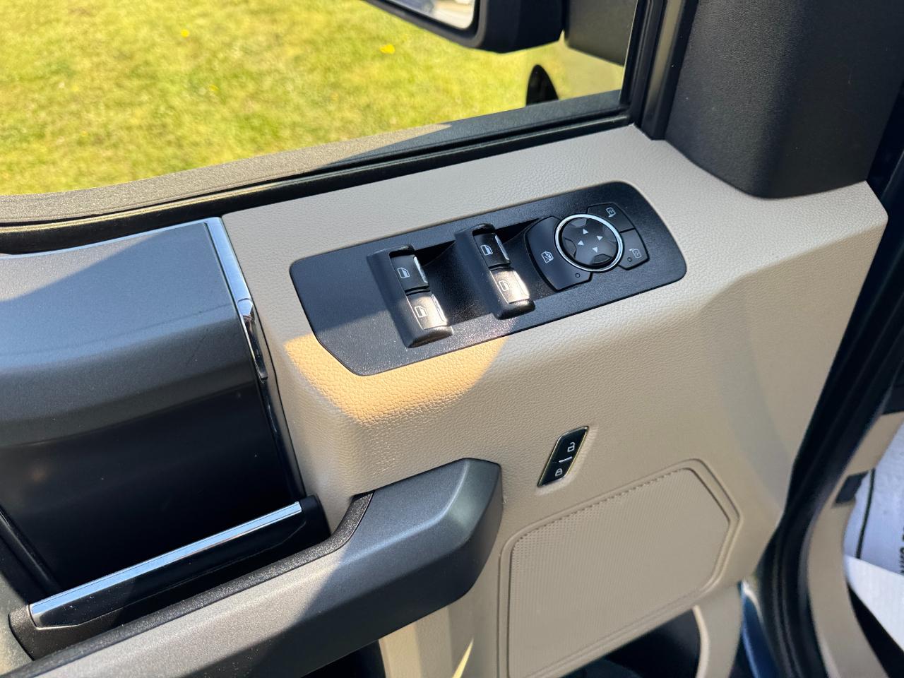 Ford F-150 2WD SuperCrew 157" XLT 2015