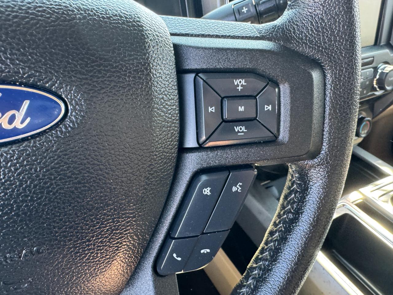 Ford F-150 2WD SuperCrew 157" XLT 2015