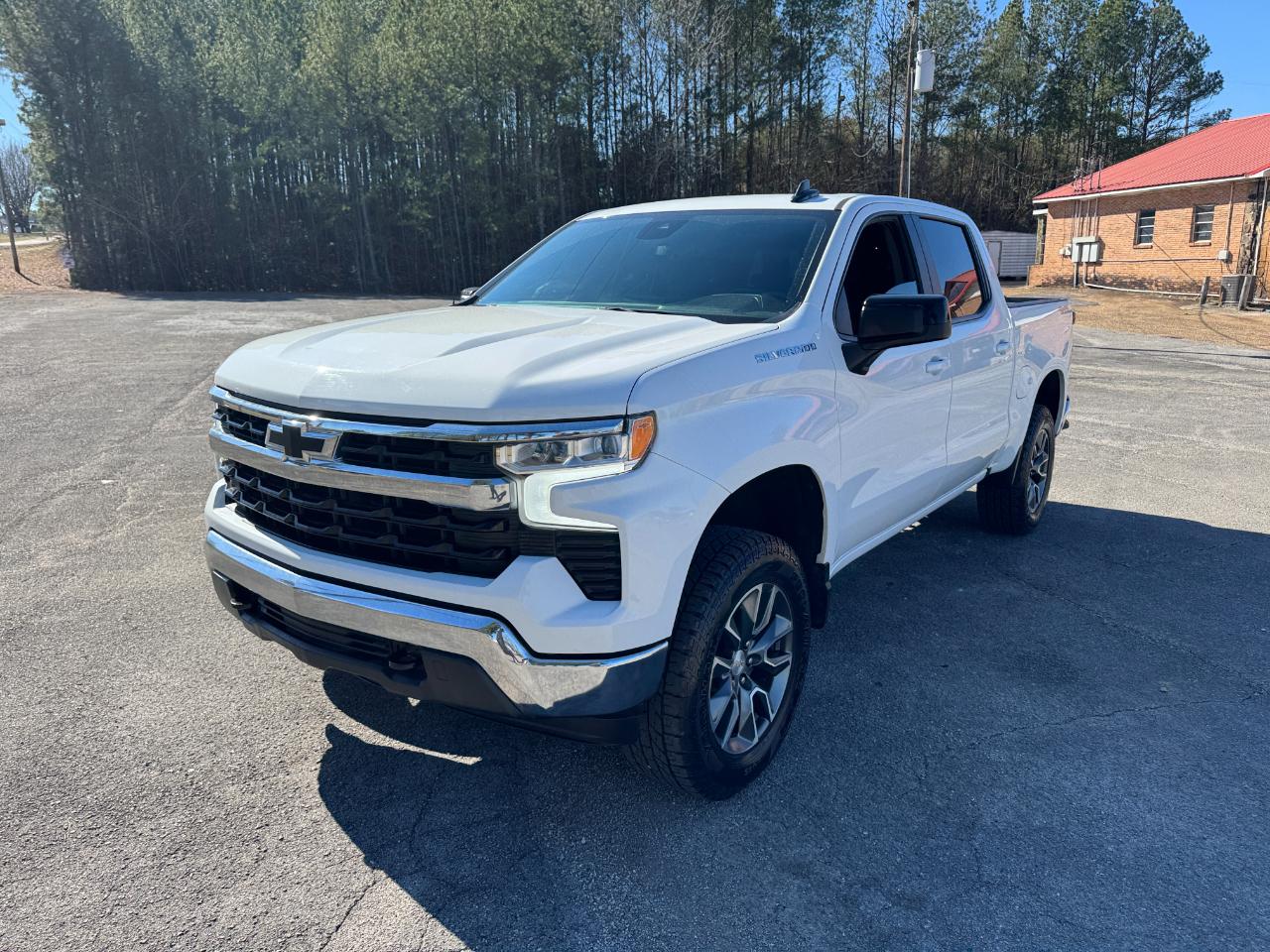 Chevrolet Silverado 1500 4WD Crew Cab 147" LT w/1LT 2023
