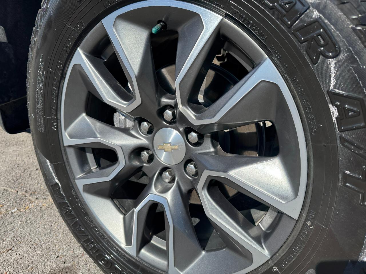 Chevrolet Silverado 1500 4WD Crew Cab 147" LT w/1LT 2023