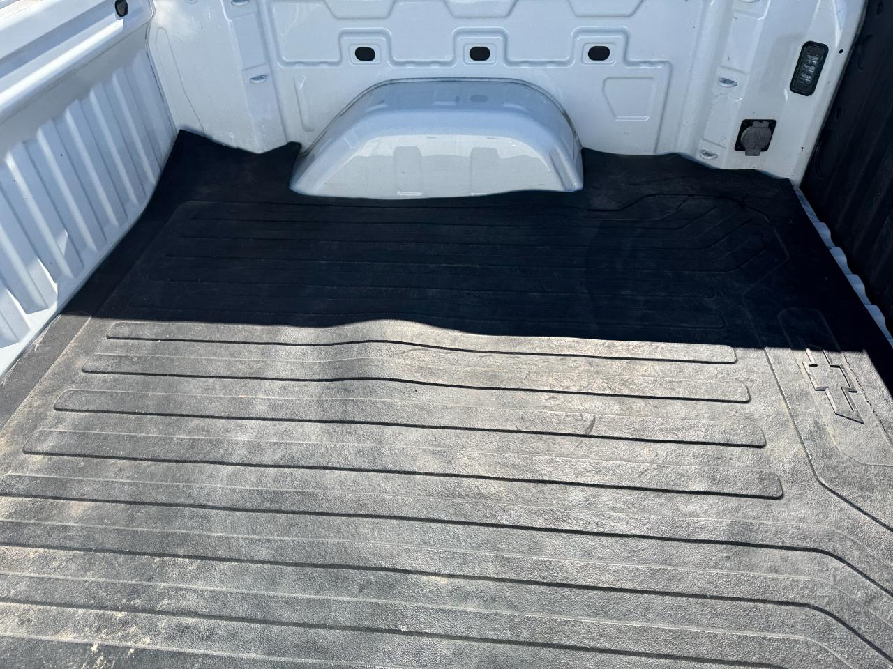 Chevrolet Silverado 1500 4WD Crew Cab 147" LT w/1LT 2023