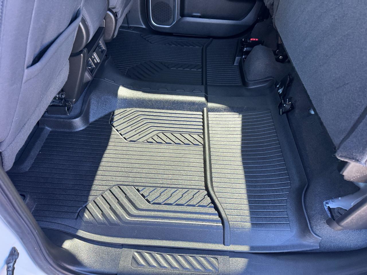 Chevrolet Silverado 1500 4WD Crew Cab 147" LT w/1LT 2023