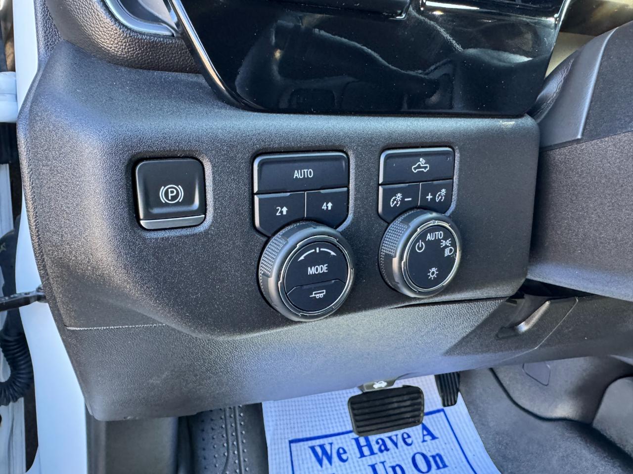 Chevrolet Silverado 1500 4WD Crew Cab 147" LT w/1LT 2023