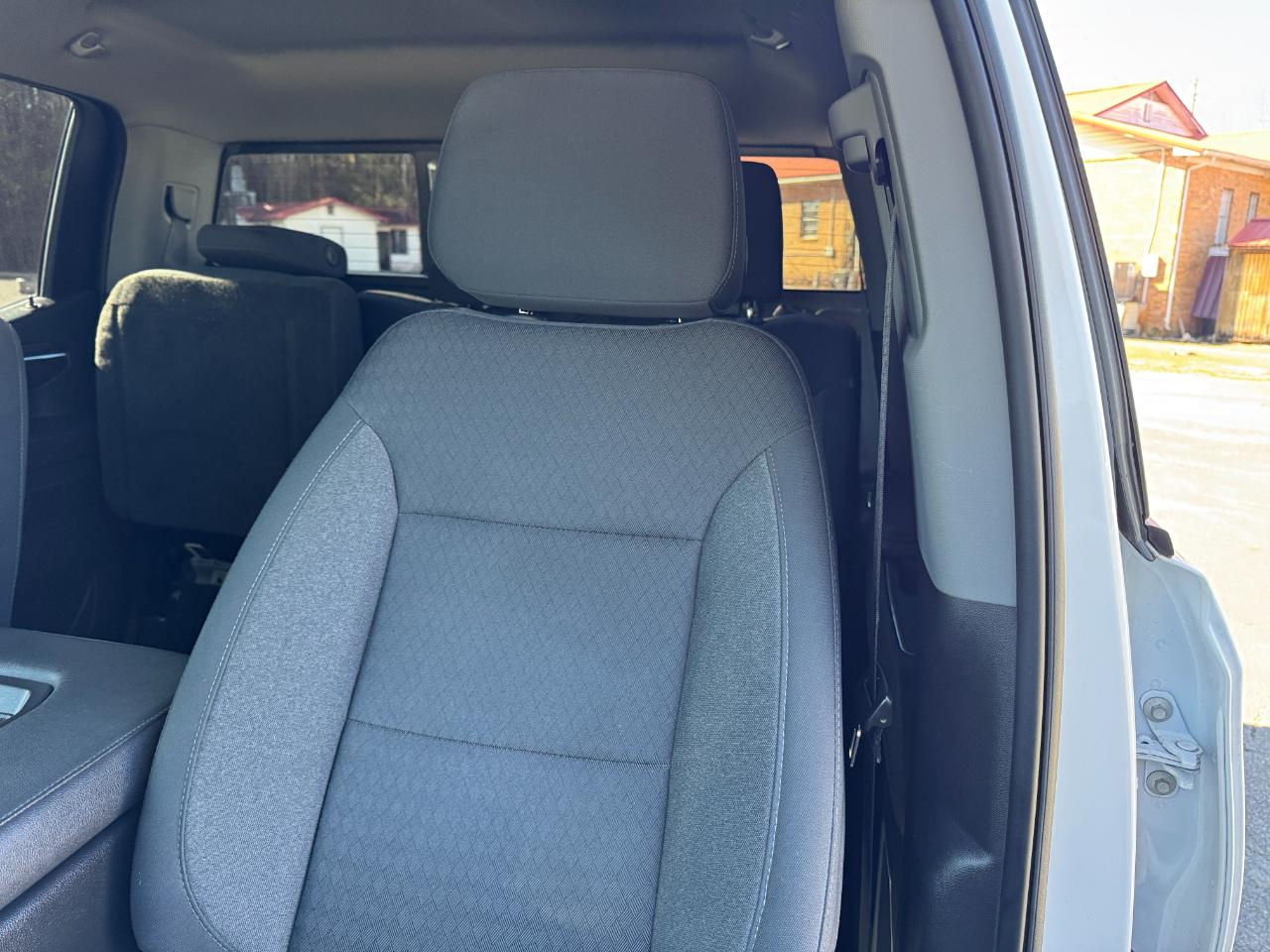 Chevrolet Silverado 1500 4WD Crew Cab 147" LT w/1LT 2023