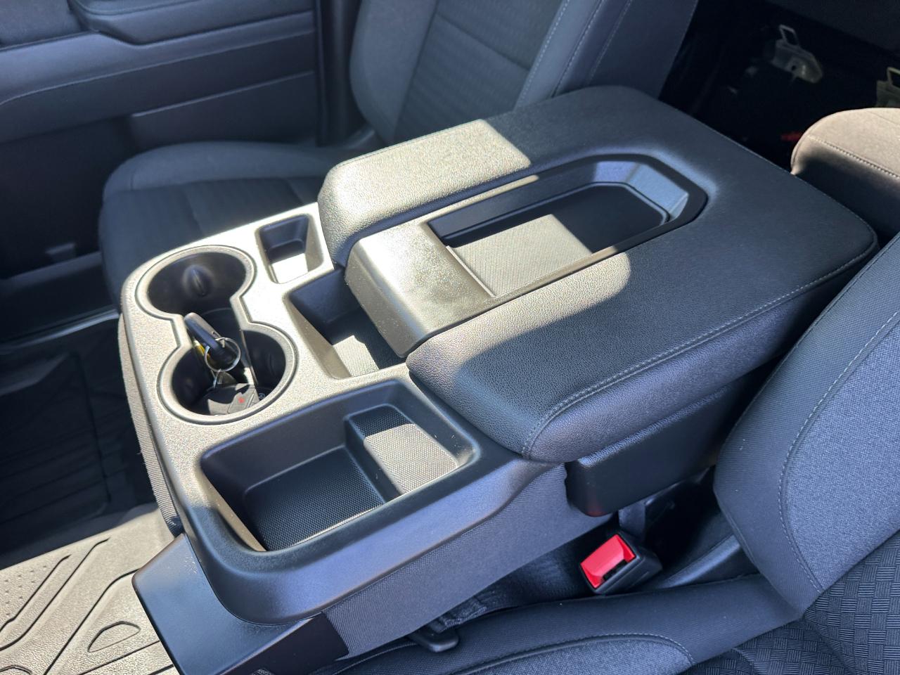 Chevrolet Silverado 1500 4WD Crew Cab 147" LT w/1LT 2023