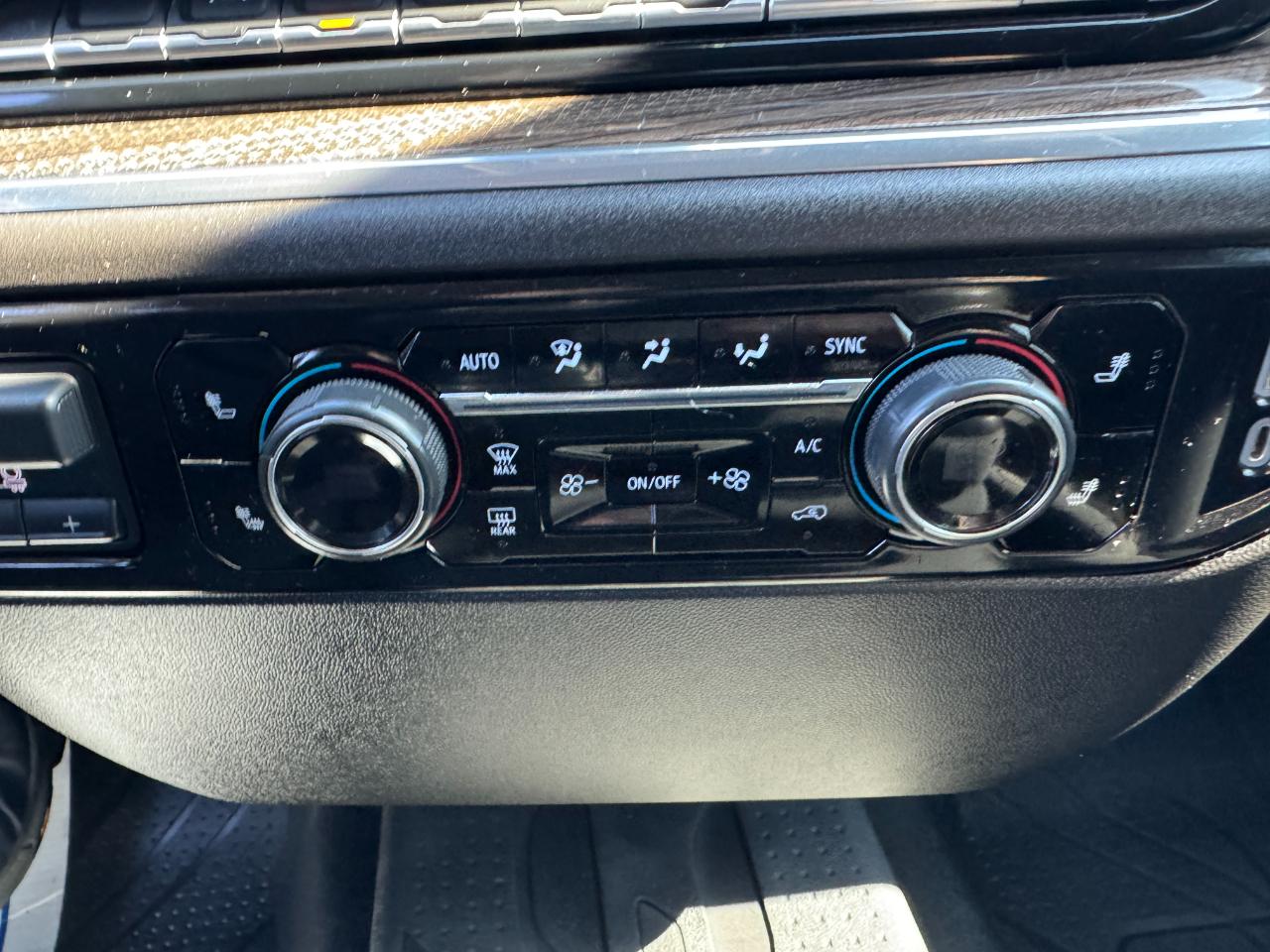 Chevrolet Silverado 1500 4WD Crew Cab 147" LT w/1LT 2023