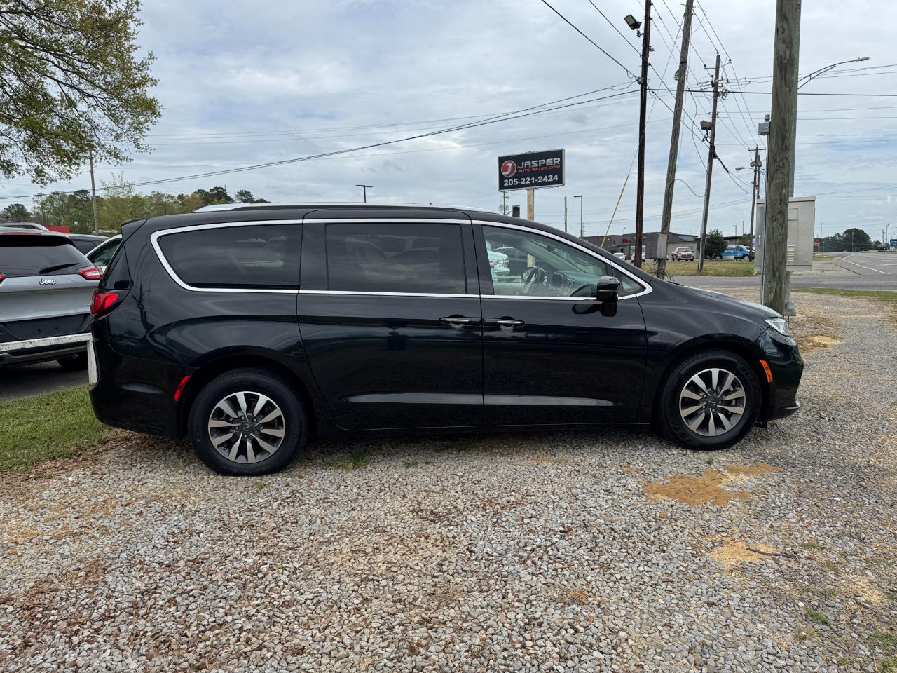 Chrysler Pacifica Touring L FWD 2021