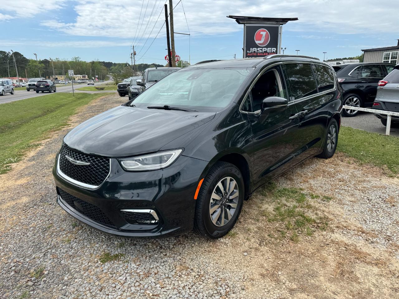 Chrysler Pacifica Touring L FWD 2021