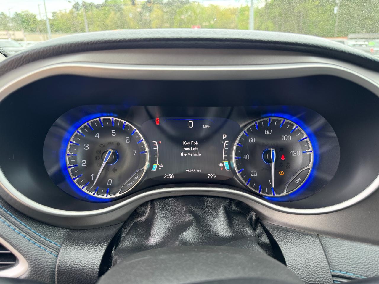 Chrysler Pacifica Touring L FWD 2021