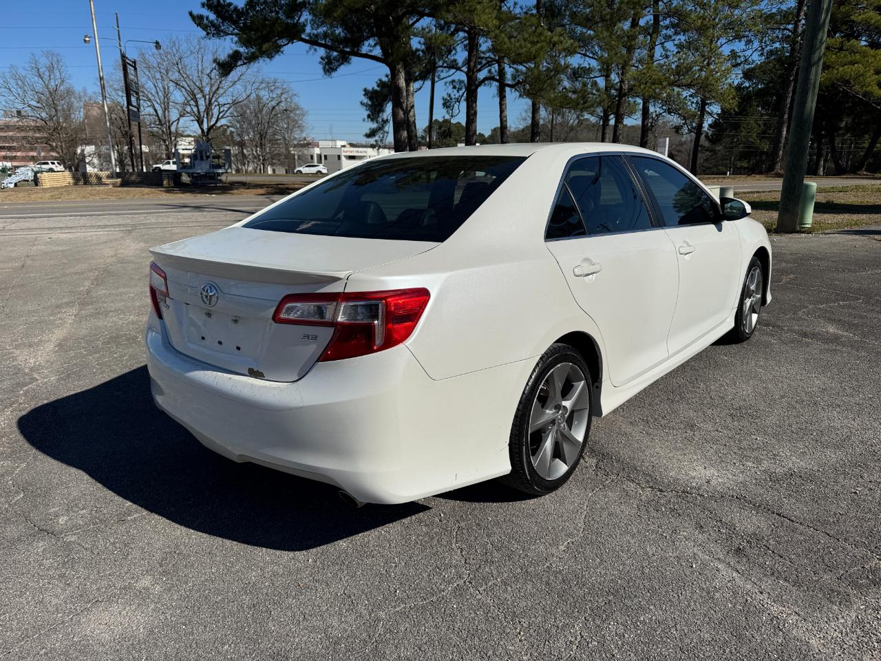 Toyota Camry 4dr Sdn I4 Auto SE (Natl) 2014