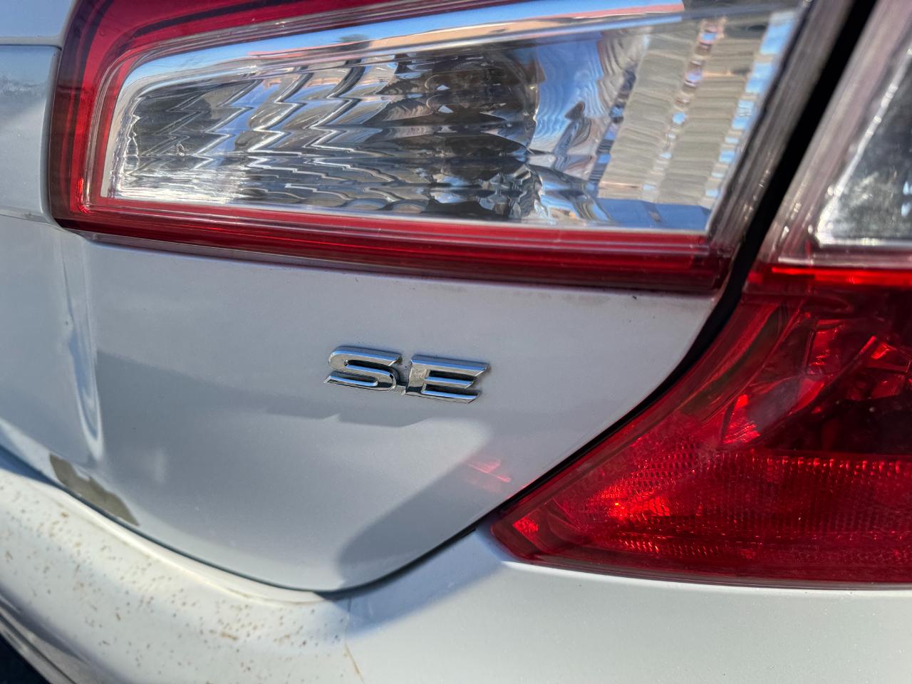 Toyota Camry 4dr Sdn I4 Auto SE (Natl) 2014