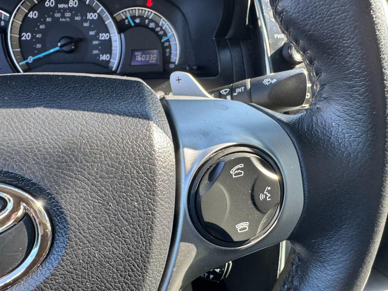 Toyota Camry 4dr Sdn I4 Auto SE (Natl) 2014