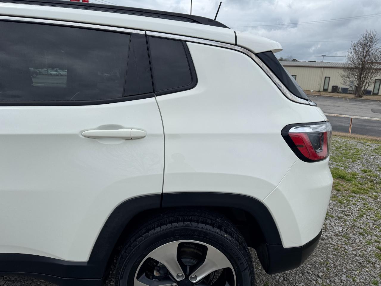 Jeep Compass Latitude FWD 2018