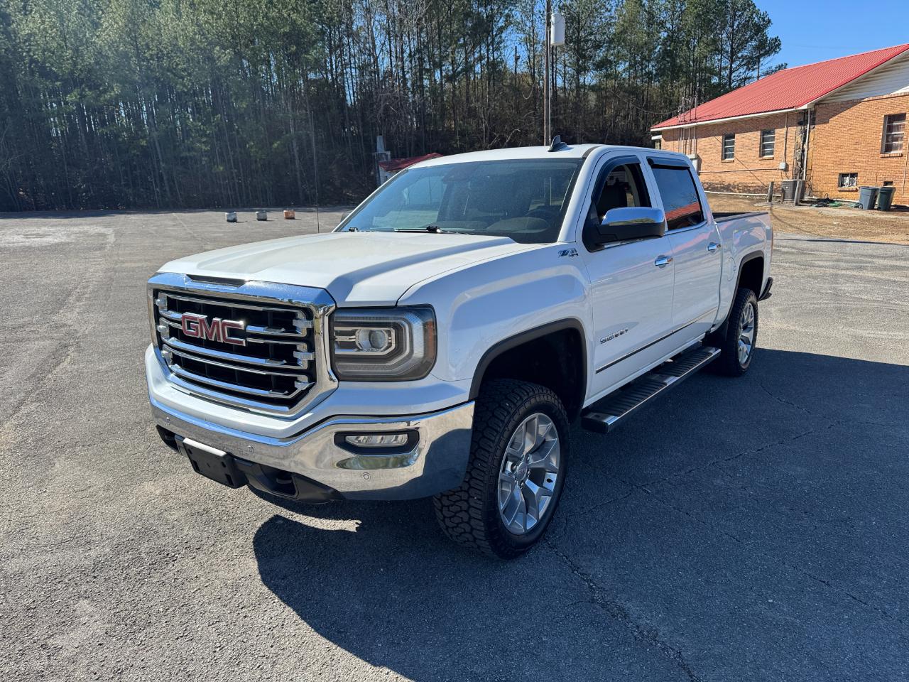 GMC Sierra 1500 4WD Crew Cab 143.5" SLT 2018