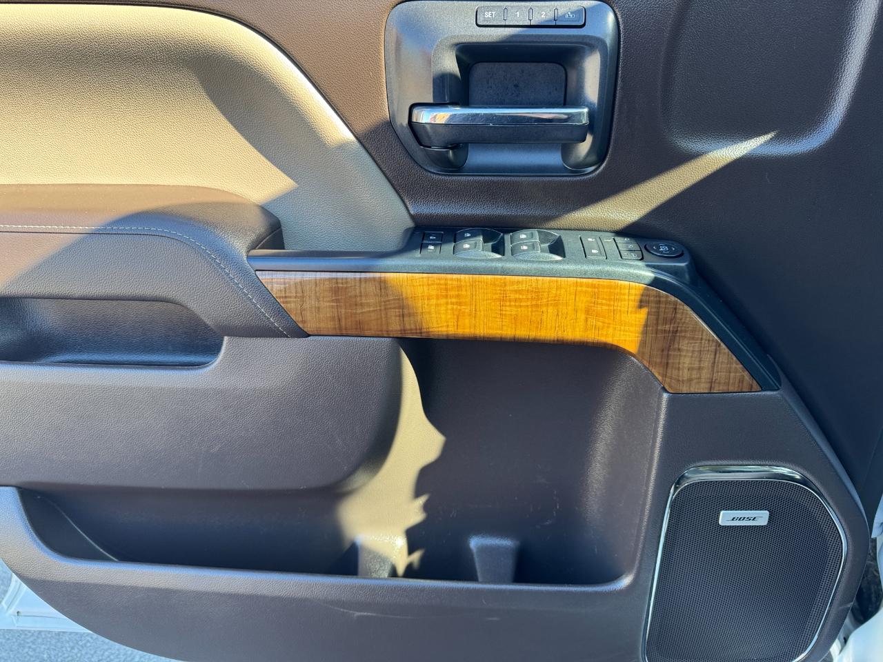 GMC Sierra 1500 4WD Crew Cab 143.5" SLT 2018