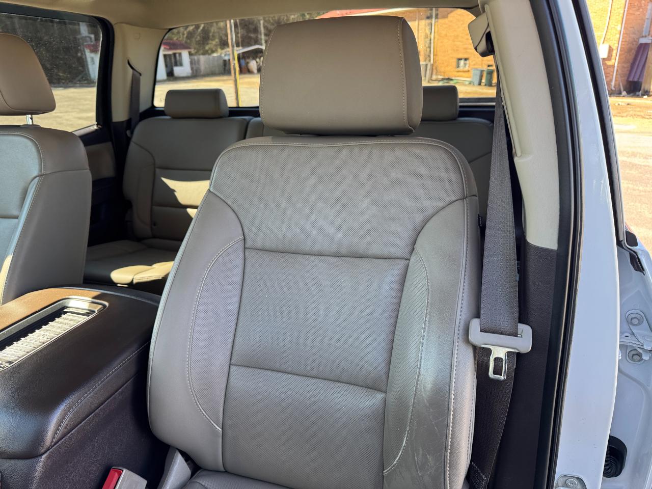 GMC Sierra 1500 4WD Crew Cab 143.5" SLT 2018