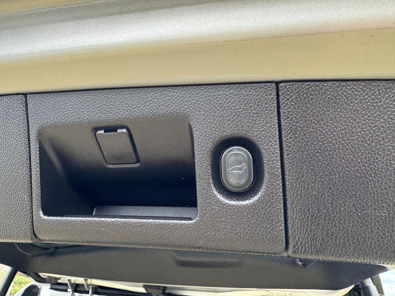 GMC Yukon 2WD 4dr Denali 2018