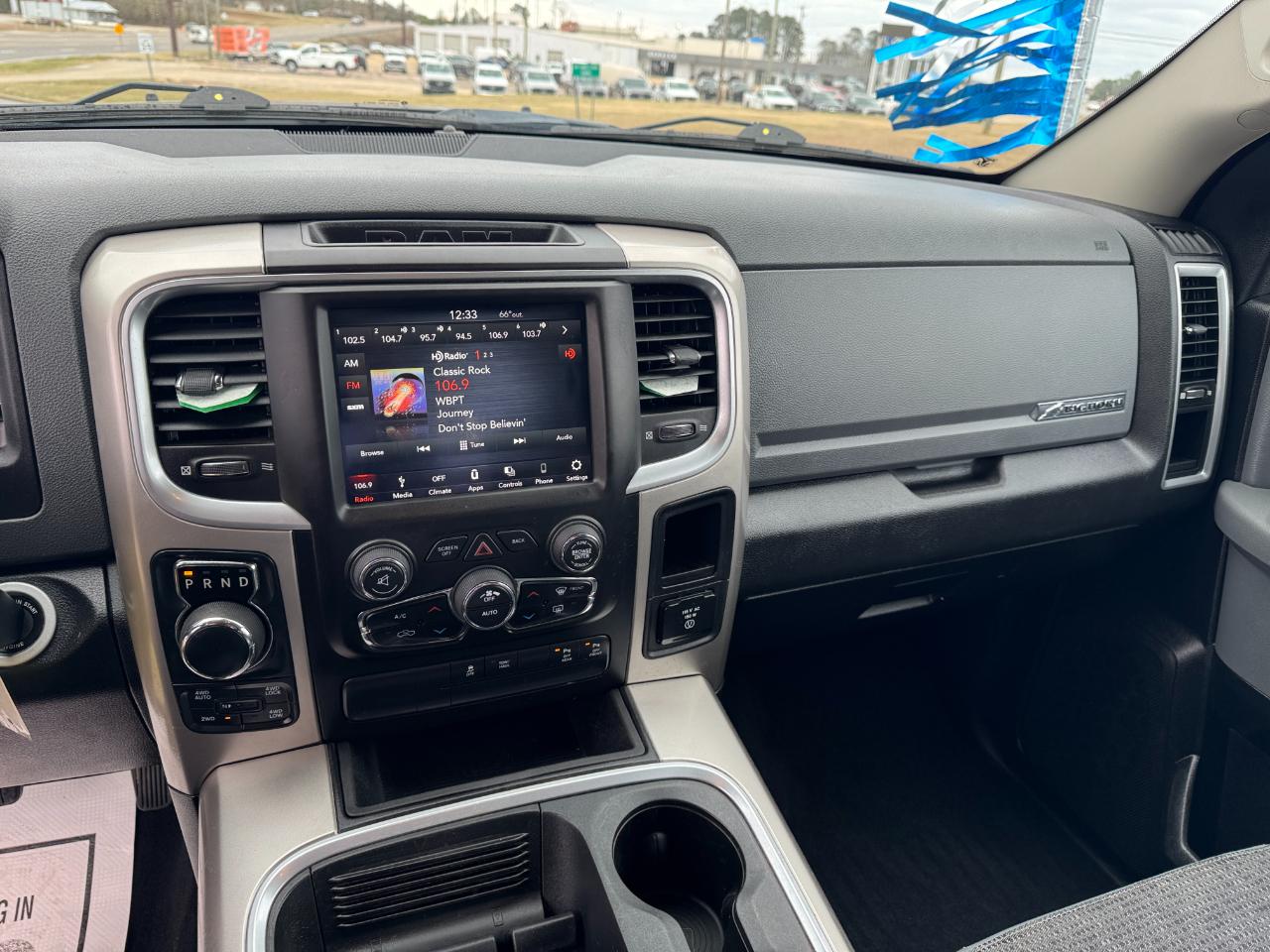 RAM 1500 Classic Big Horn 4x4 Crew Cab 5'7" Box 2019