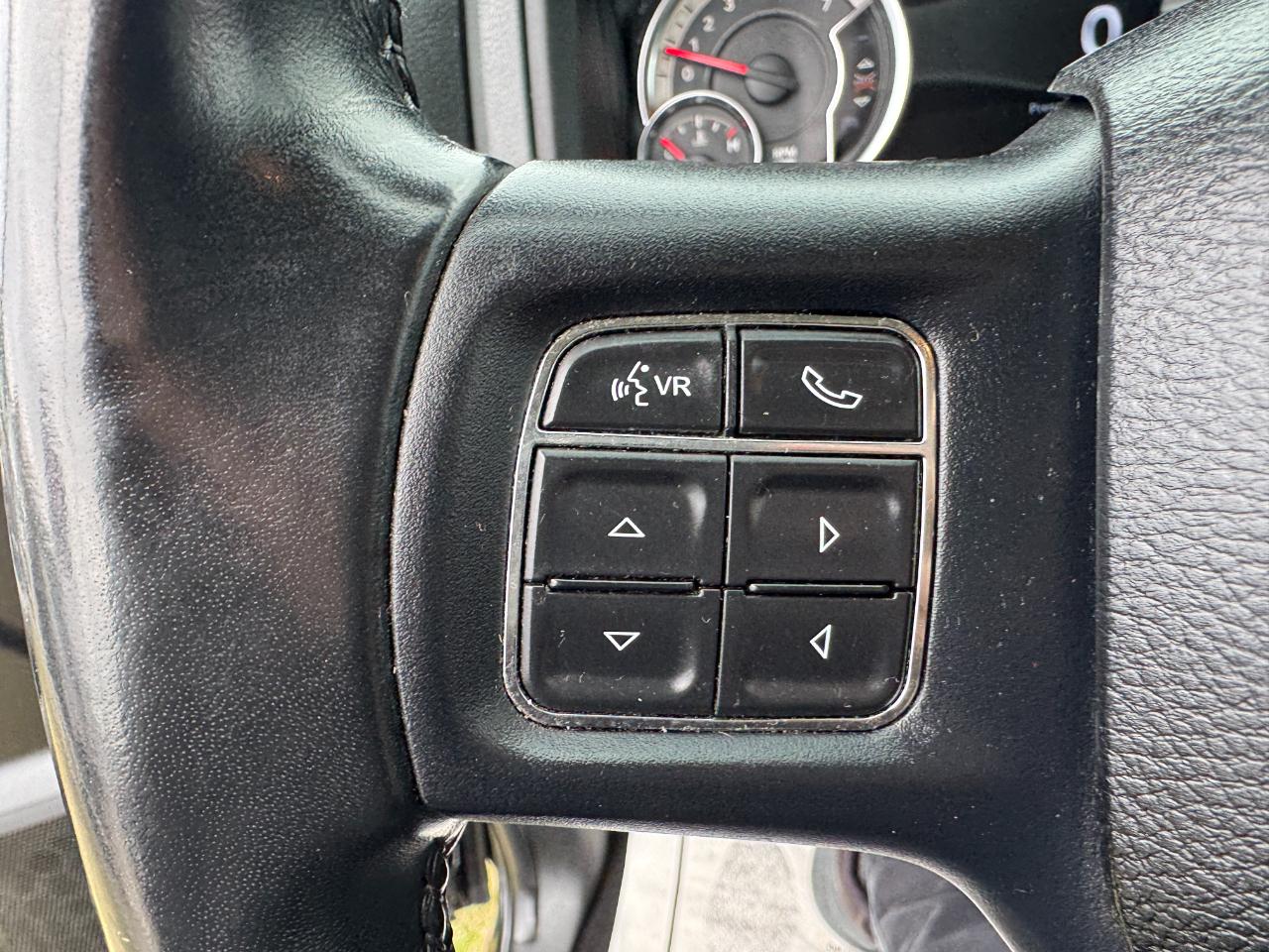 RAM 1500 Classic Big Horn 4x4 Crew Cab 5'7" Box 2019