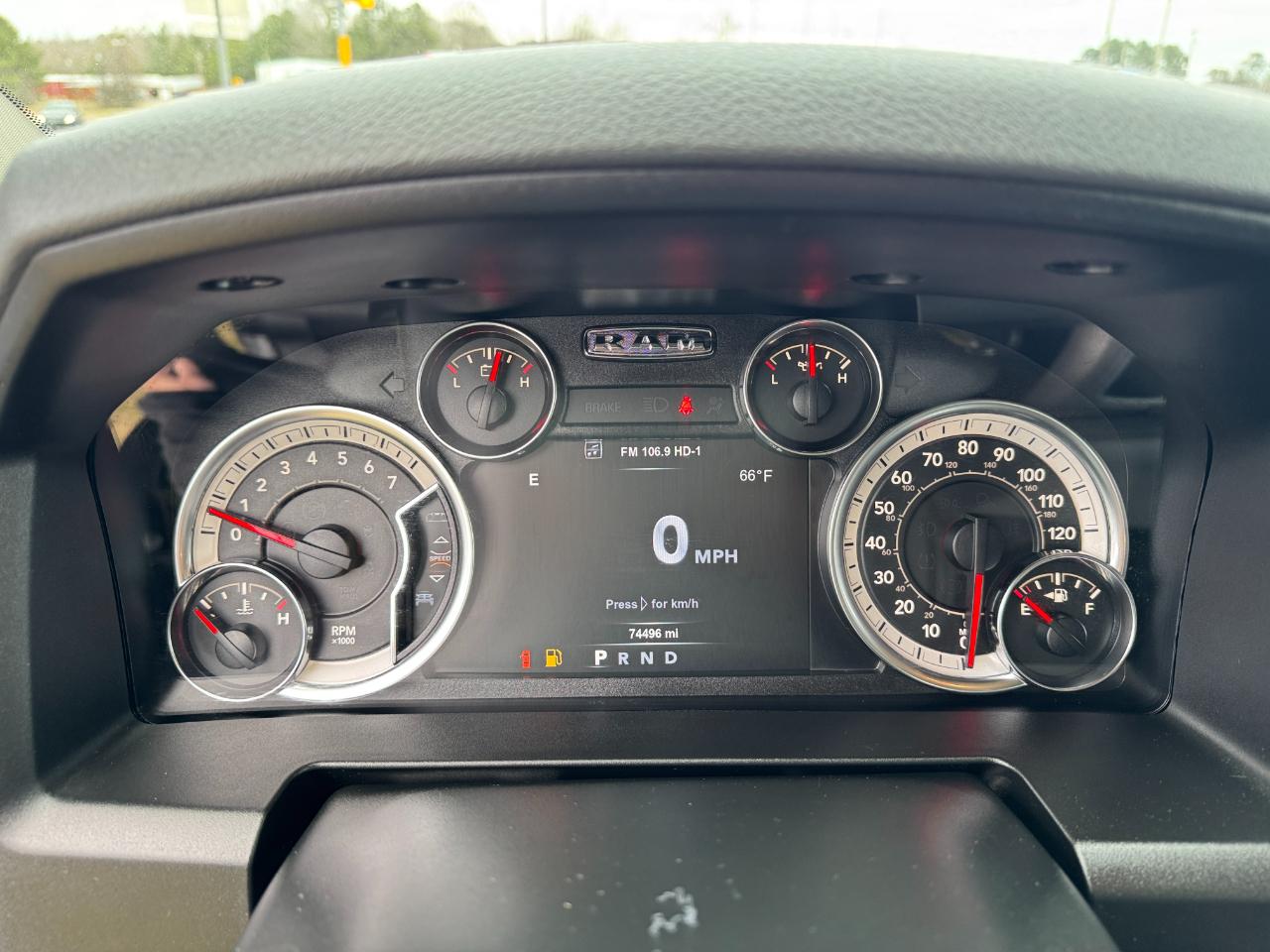 RAM 1500 Classic Big Horn 4x4 Crew Cab 5'7" Box 2019