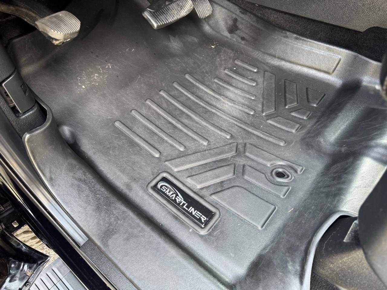 Ford Super Duty F-250 SRW Platinum 4WD Crew Cab 8' Box 2017