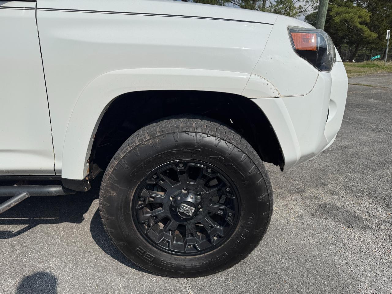 Toyota 4Runner RWD 4dr V6 SR5 Premium (Natl) 2016