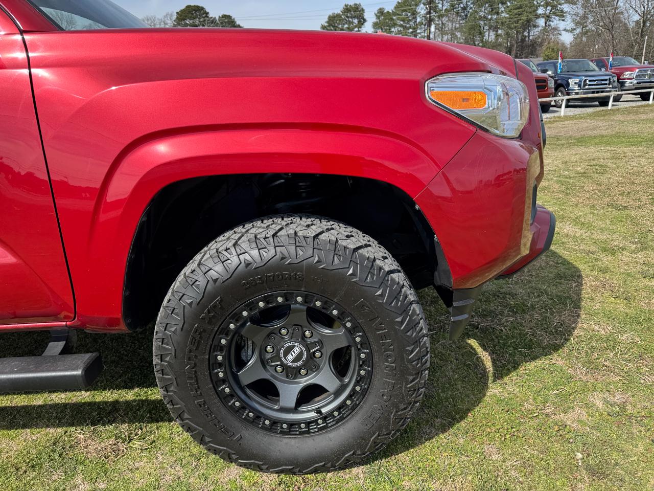 Toyota Tacoma 2WD SR Double Cab 5' Bed I4 AT (Natl) 2021