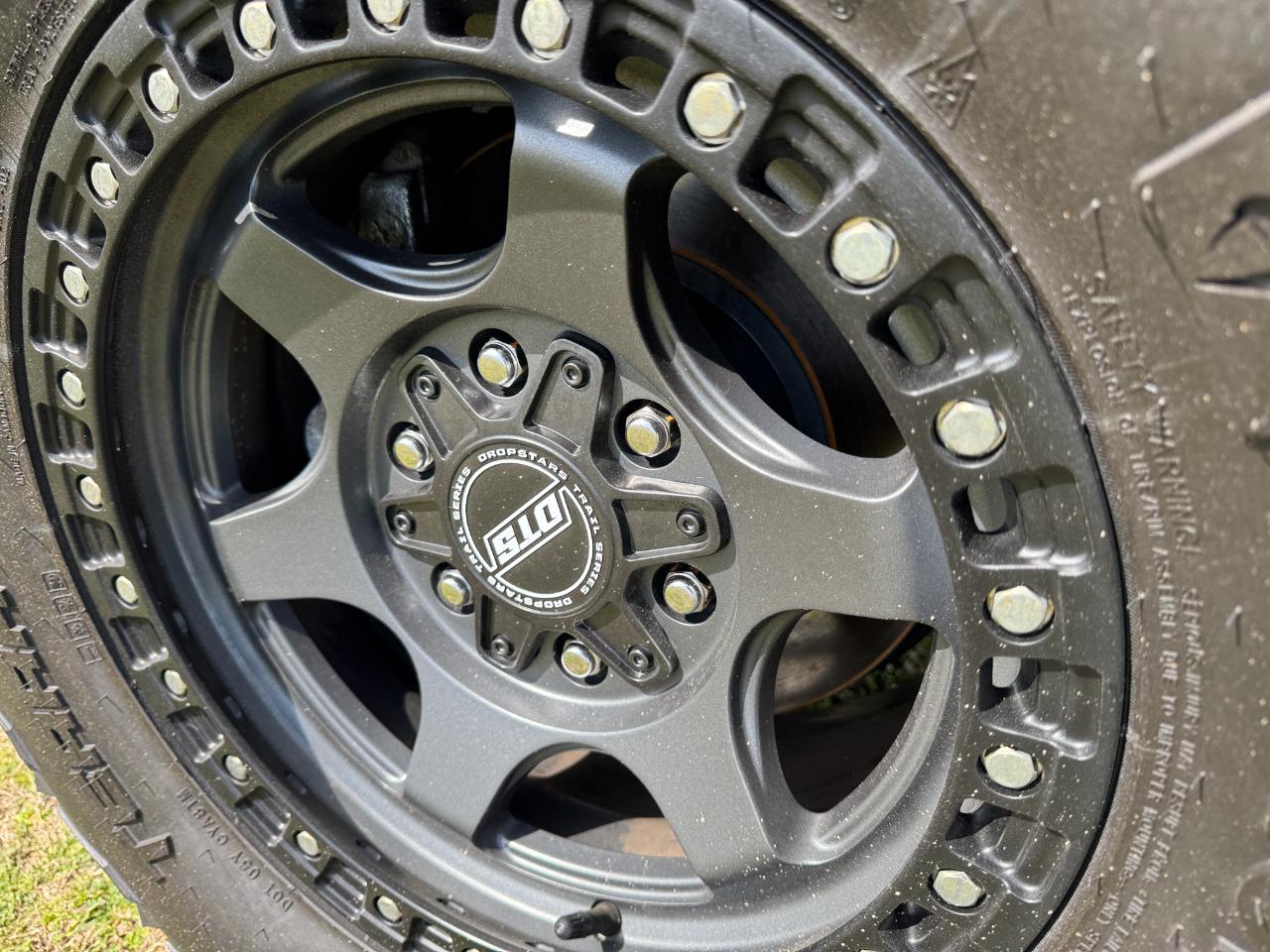 Toyota Tacoma 2WD SR Double Cab 5' Bed I4 AT (Natl) 2021