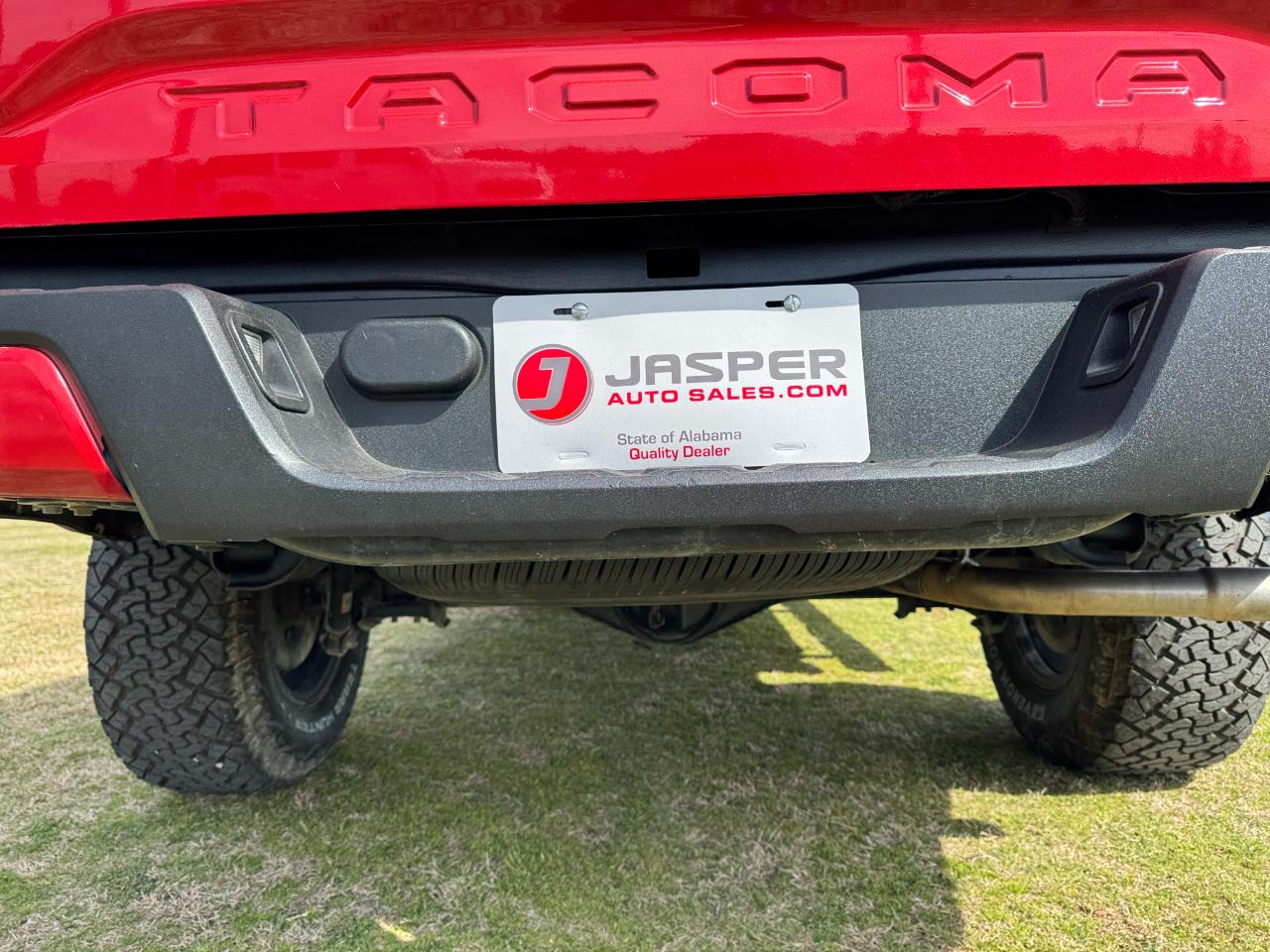 Toyota Tacoma 2WD SR Double Cab 5' Bed I4 AT (Natl) 2021